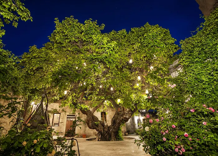 Dervish Cave House & Restaurant 3* 格雷梅